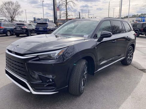 New 2026 Lexus TX 500h AWD image 5