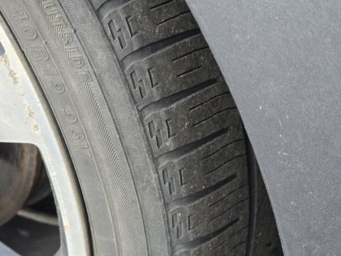 Used 2012 Volkswagen Beetle 2.0T w/ Lamp & Wheel Pkg image 13