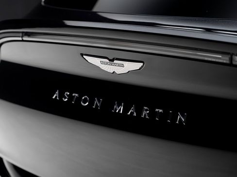 Used 2023 Aston Martin DBX 707 image 30