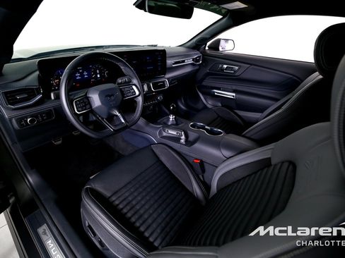Used 2025 Ford Mustang GT Premium w/ GT Performance Package RWD image 12