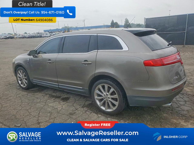 Used 2012 Lincoln MKT AWD image 3
