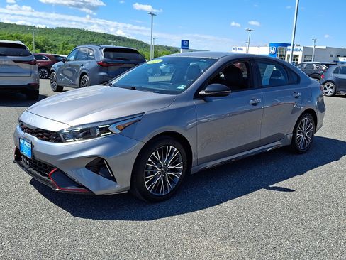 Used 2023 Kia Forte GT-Line FWD image 4