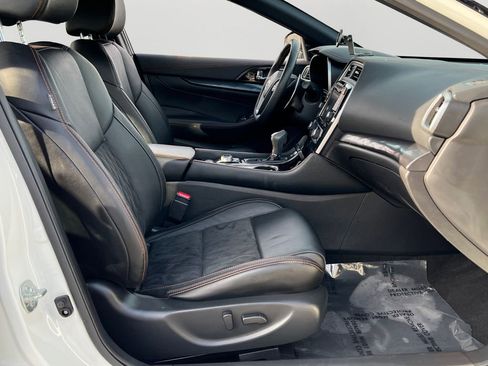 Used 2023 Nissan Maxima SR w/ Sport Mat Group image 7