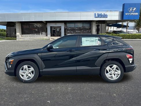 New 2026 Hyundai Kona SE image 5