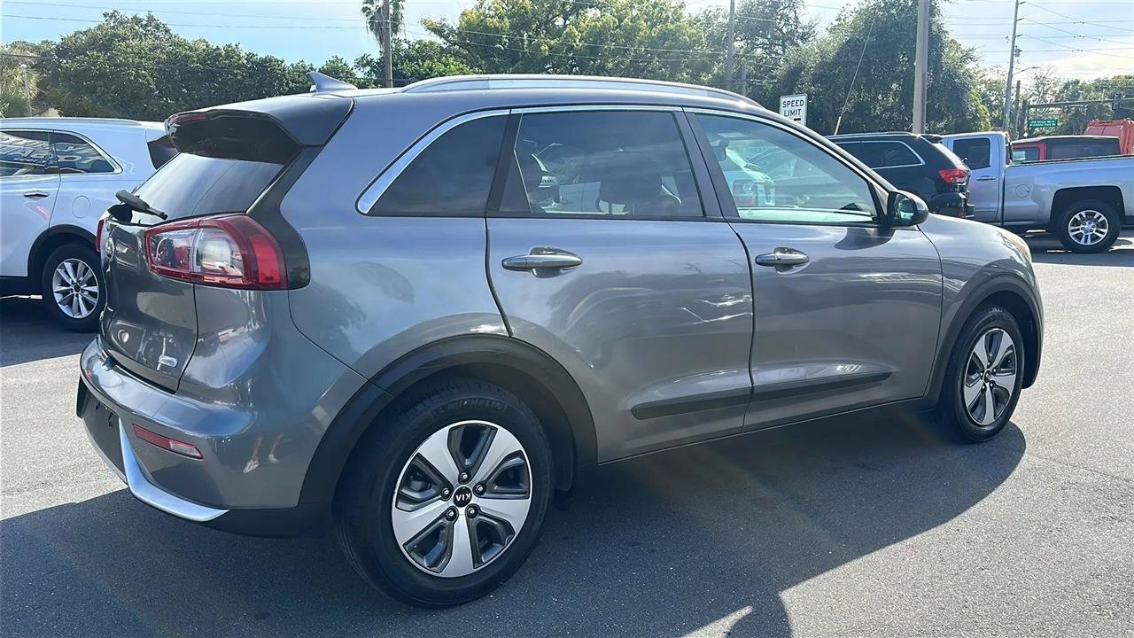 Used 2018 Kia Niro LX FWD image 8