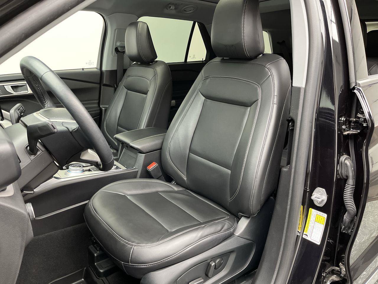 Certified 2023 Ford Explorer XLT w/ Equipment Group 202A AWD/4WD image 11