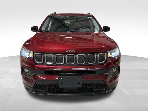 Used 2022 Jeep Compass Latitude image 9