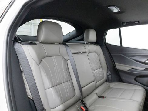 Used 2024 Buick Envista Avenir FWD image 28
