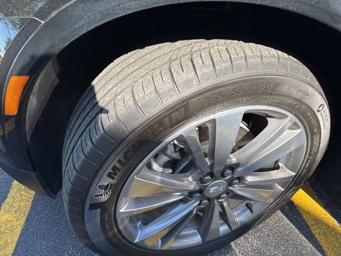 Used 2022 Cadillac XT5 Premium Luxury w/ Platinum Package image 8