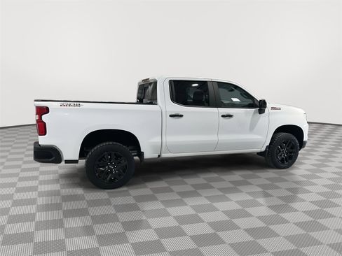 Used 2023 Chevrolet Silverado 1500 LT Trail Boss w/ Convenience Package II image 6