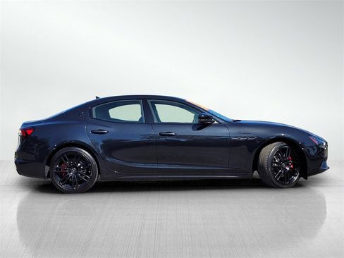 Used 2023 Maserati Ghibli Modena image 3