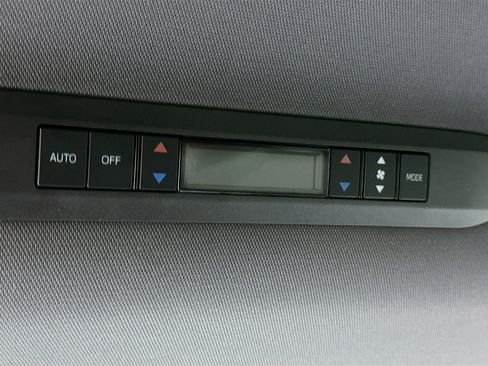 Used 2021 Toyota Sienna XSE image 27