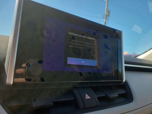 Used 2023 Toyota RAV4 XLE image 19