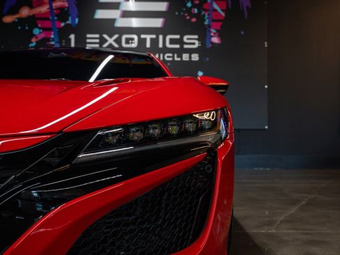 Used 2020 Acura NSX image 8