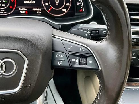 Used 2017 Audi Q7 3.0T Premium Plus image 19