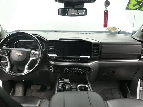 Used 2023 Chevrolet Silverado 1500 LTZ AWD/4WD image 14