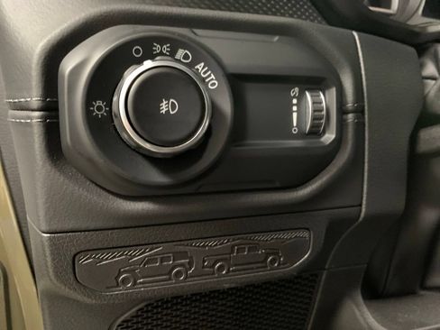 Used 2025 Jeep Wrangler Unlimited Rubicon 392 AWD/4WD image 20