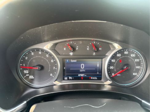 Used 2022 Chevrolet Equinox LT w/ Driver Convenience Package FWD image 26