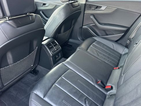 Used 2019 Audi A4 2.0T Premium image 11
