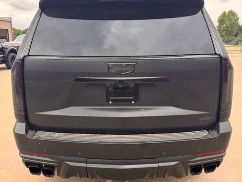 Used 2026 Cadillac Escalade V image 7