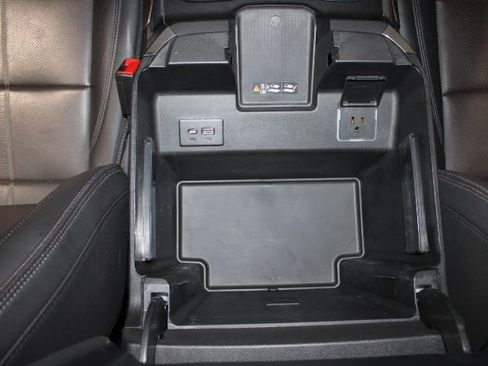 Used 2023 Chevrolet Silverado 1500 High Country w/ High Country Premium Package AWD/4WD image 34
