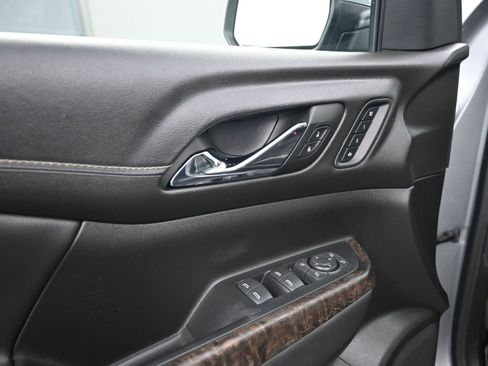 Certified 2023 GMC Acadia Denali w/ Denali Ultimate Package image 23