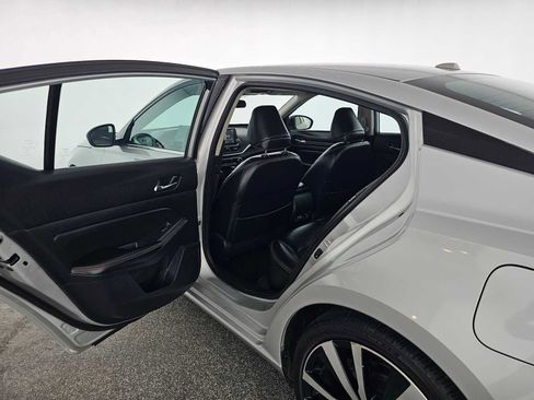 Used 2020 Nissan Altima 2.5 SR image 15