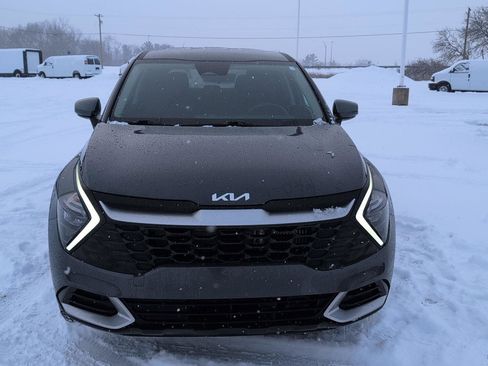Used 2023 Kia Sportage LX image 12