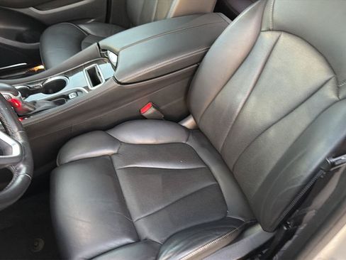 Used 2019 Buick Envision Premium AWD/4WD image 31