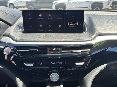 Used 2023 Acura MDX FWD image 18