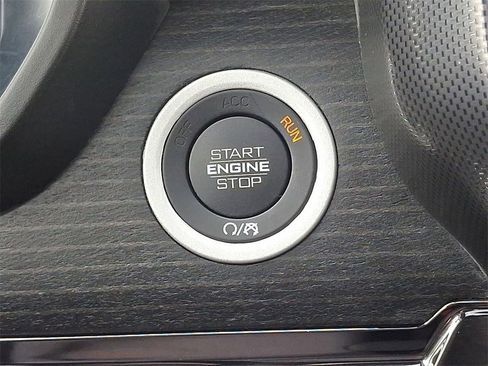 Certified 2024 RAM 1500 Limited image 24