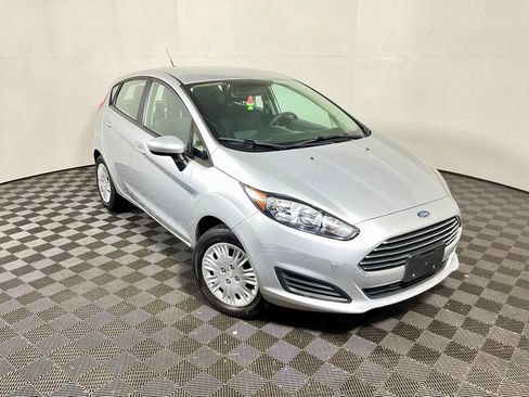 Used 2018 Ford Fiesta S FWD image 4