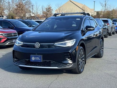 Used 2023 Volkswagen ID.4 Pro S Plus image 3