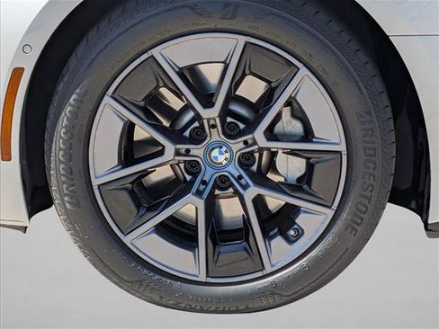 Used 2023 BMW i4 eDrive35 w/ Premium Package RWD image 10