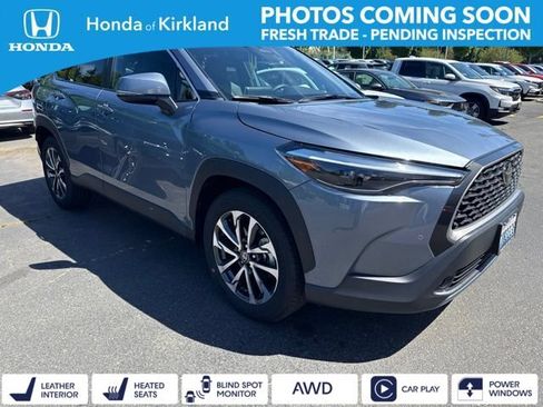 Used 2024 Toyota Corolla Cross XLE w/ Convenience Package AWD/4WD image 1