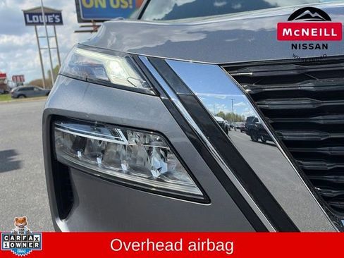 Used 2023 Nissan Rogue SV image 11