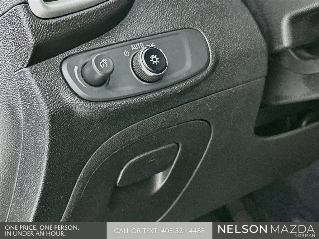 Used 2018 Chevrolet Trax LS w/ Fleet Convenience Package FWD image 11
