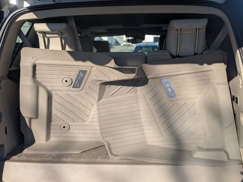 Used 2020 GMC Yukon Denali w/ Denali Premium Package image 36