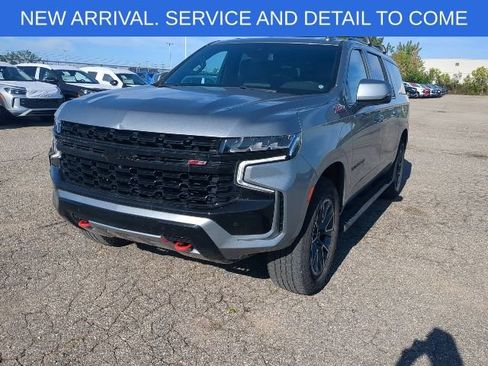 Used 2023 Chevrolet Suburban Z71 w/ Luxury Package AWD/4WD image 1