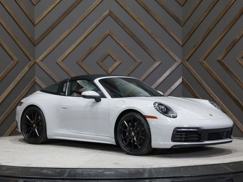Used 2021 Porsche 911 Targa 4 image 1