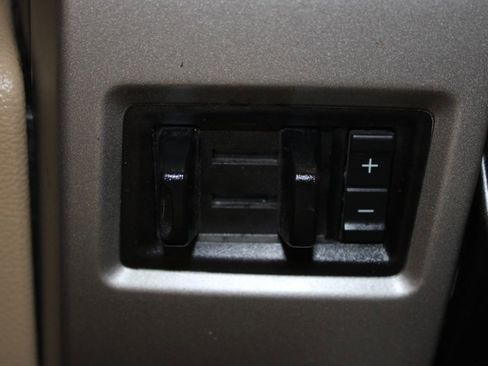 Used 2021 Ford F250 Lariat image 28