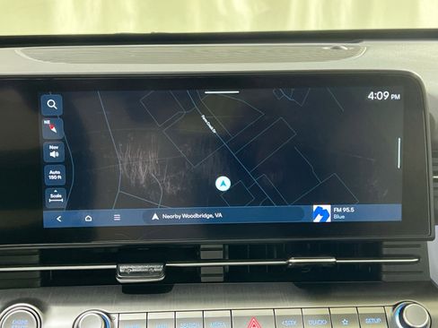 Used 2024 Hyundai Kona Limited image 19