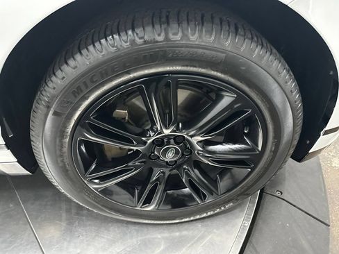 Used 2023 Land Rover Range Rover Velar R-Dynamic S AWD/4WD image 9