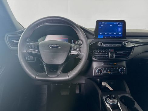 Used 2025 Ford Escape ST-Line image 25