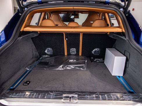 New 2026 Aston Martin DBX 707 image 15