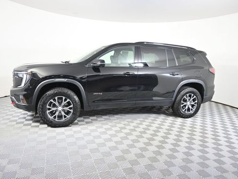 Used 2024 GMC Acadia AT4 AWD/4WD image 2