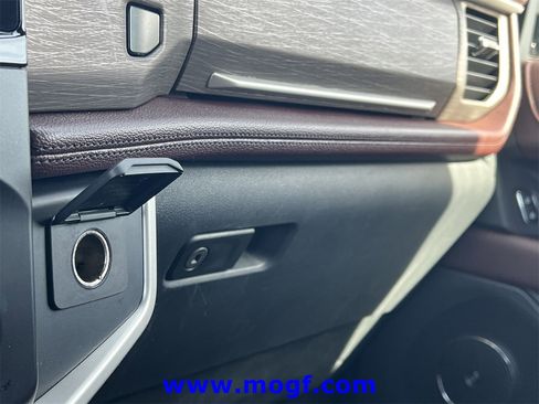 Used 2024 Ford Expedition Limited image 11