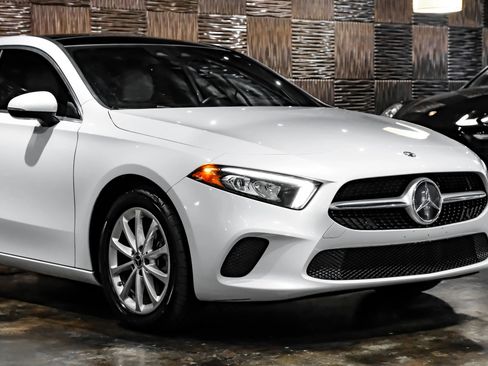 Used 2019 Mercedes-Benz A 220 image 7