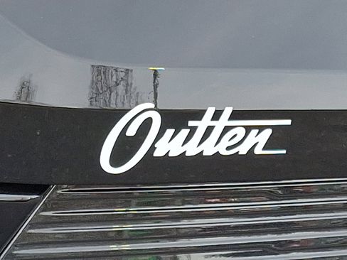 Used 2025 Chevrolet Equinox EV LT w/ Convenience Package image 30