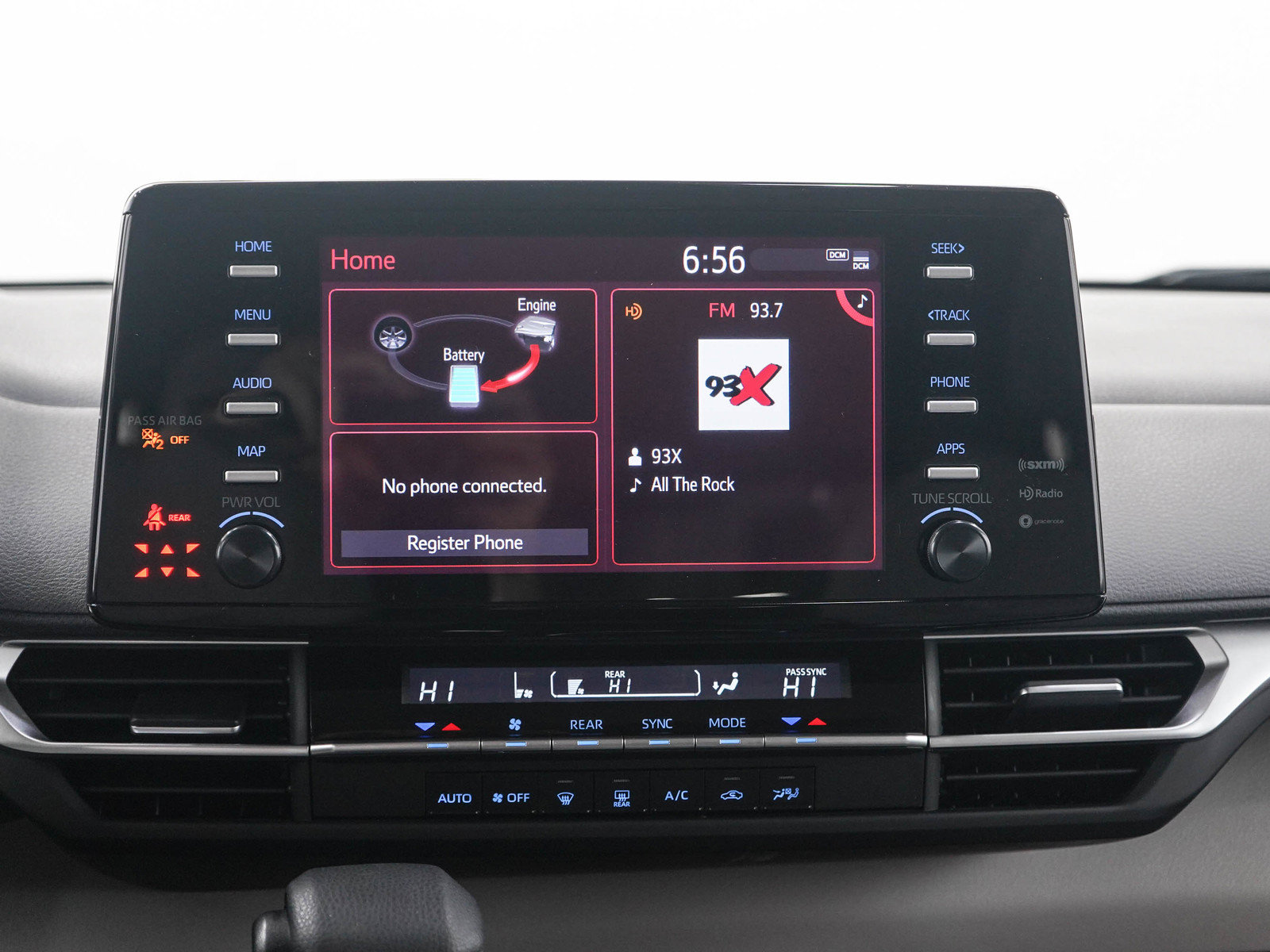 Used 2024 Toyota Sienna LE FWD image 18